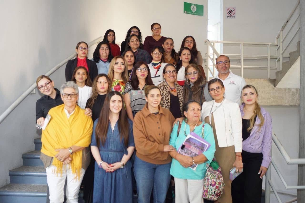 <a href="articulo.aspx?id_articulo=D8C4BC42-8652-42A2-A29D-CEC4C3583038"><label>Poder Judicial participa en reinstalación de la Mesa de Atención a Casos de Feminicidio</label> <small>23/09/2026</small> <span class="diagonal">&nbsp;&nbsp;/&nbsp;&nbsp;</span><i>Alerta de Violencia de Género</i></a><a href="articulo.aspx?id_articulo=D8C4BC42-8652-42A2-A29D-CEC4C3583038"><span>Con el compromiso de continuar trabajando de manera conjunta en la salvaguarda de los derechos de las mujeres, niñas y adolescentes de Chiapas, el Poder Judicial del Estado, que encabeza el magistrado presi...</span></a>